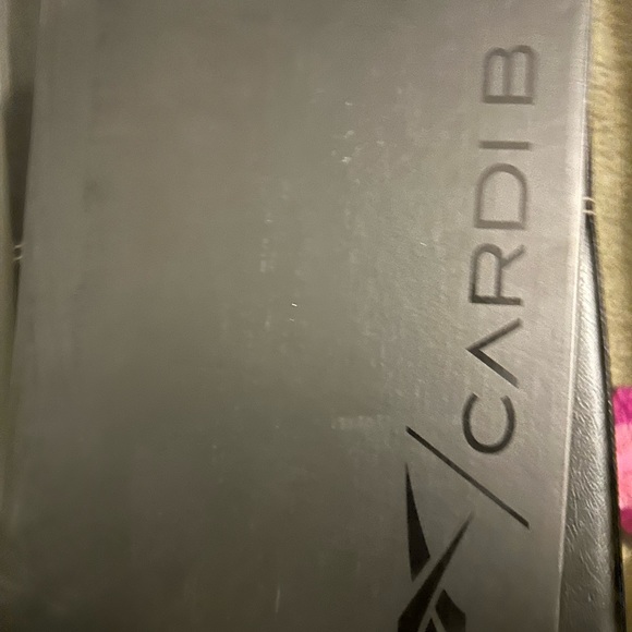 Cardi B Reebok - Picture 4 of 4